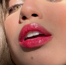 Load image into Gallery viewer, CHERRY KISS