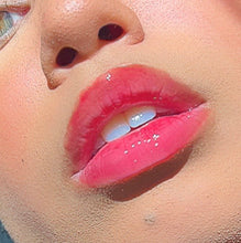 Load image into Gallery viewer, STRAWBERRY SHORTCAKE
